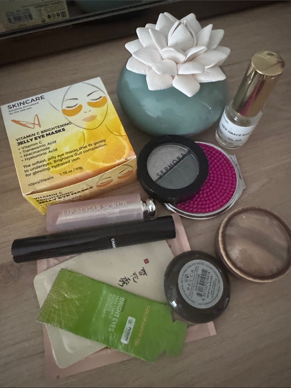 Make up sample bundle - Picture 2 of 3